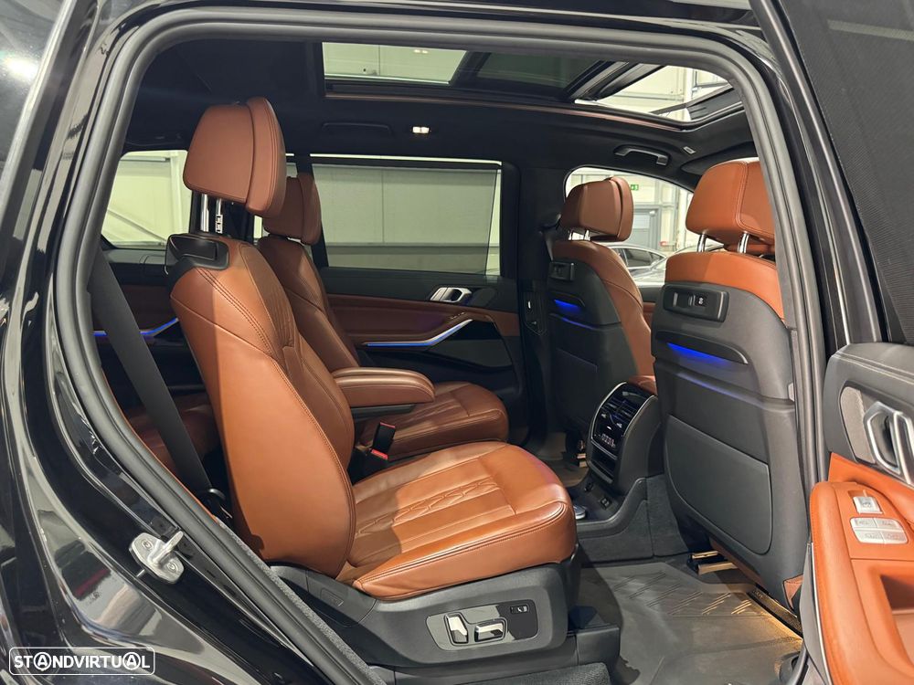 BMW X7 30 d xDrive - 32