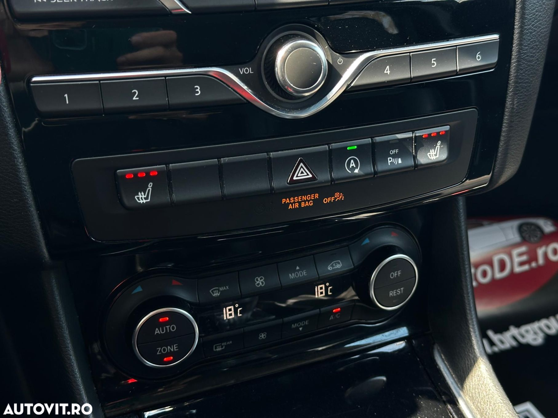 Infiniti Q30 - 15