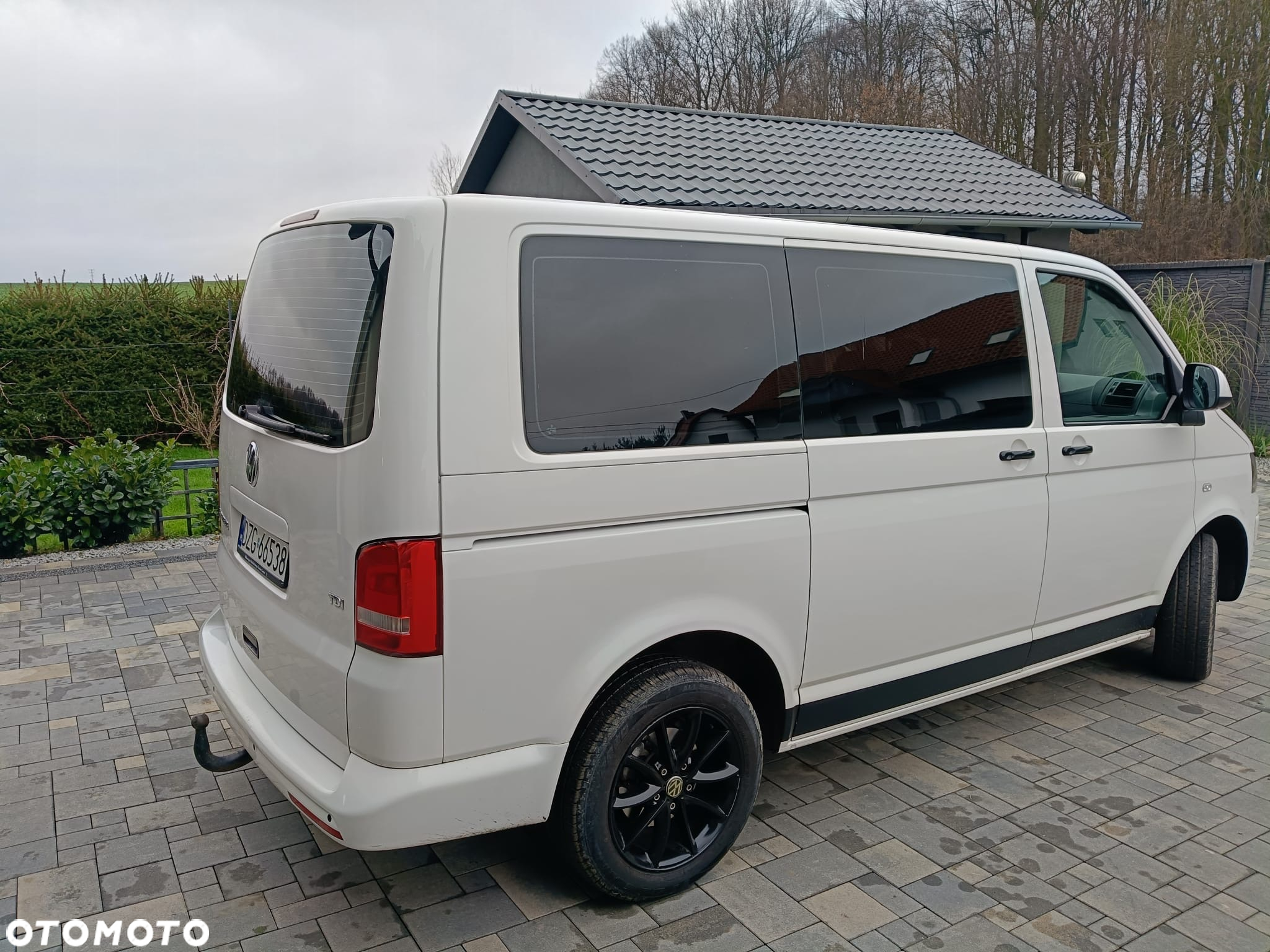 Volkswagen Caravelle - 4