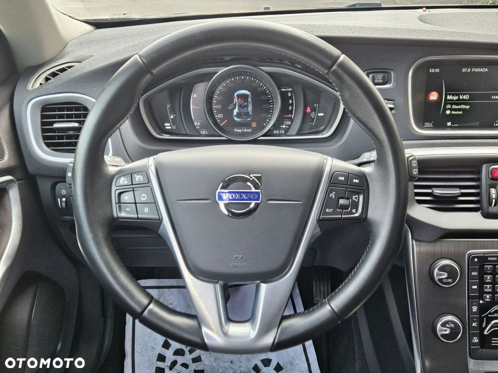 Volvo V40 - 9