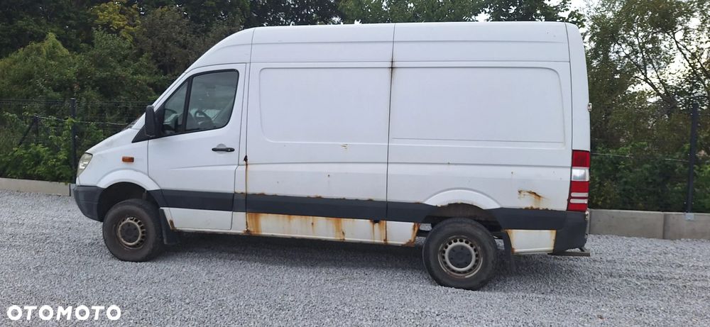 Mercedes-Benz Sprinter - 9