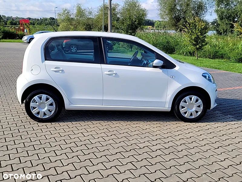 Volkswagen up! - 10