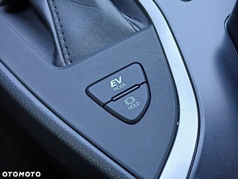 Lexus UX 250h GPF F Sport Design 2WD - 24