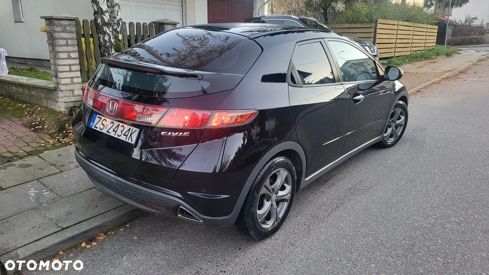 Honda Civic 1.8 Comfort - 3