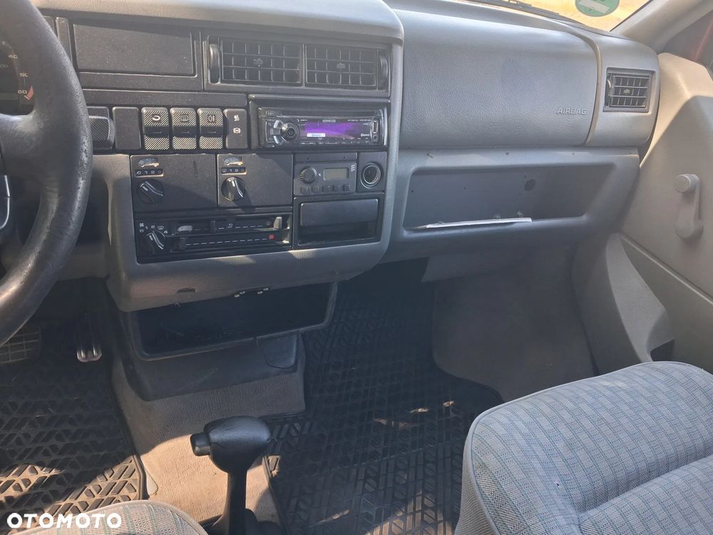 Volkswagen Multivan - 8