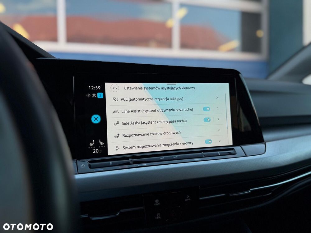 Volkswagen Golf 1.0 eTSI Life DSG - 24