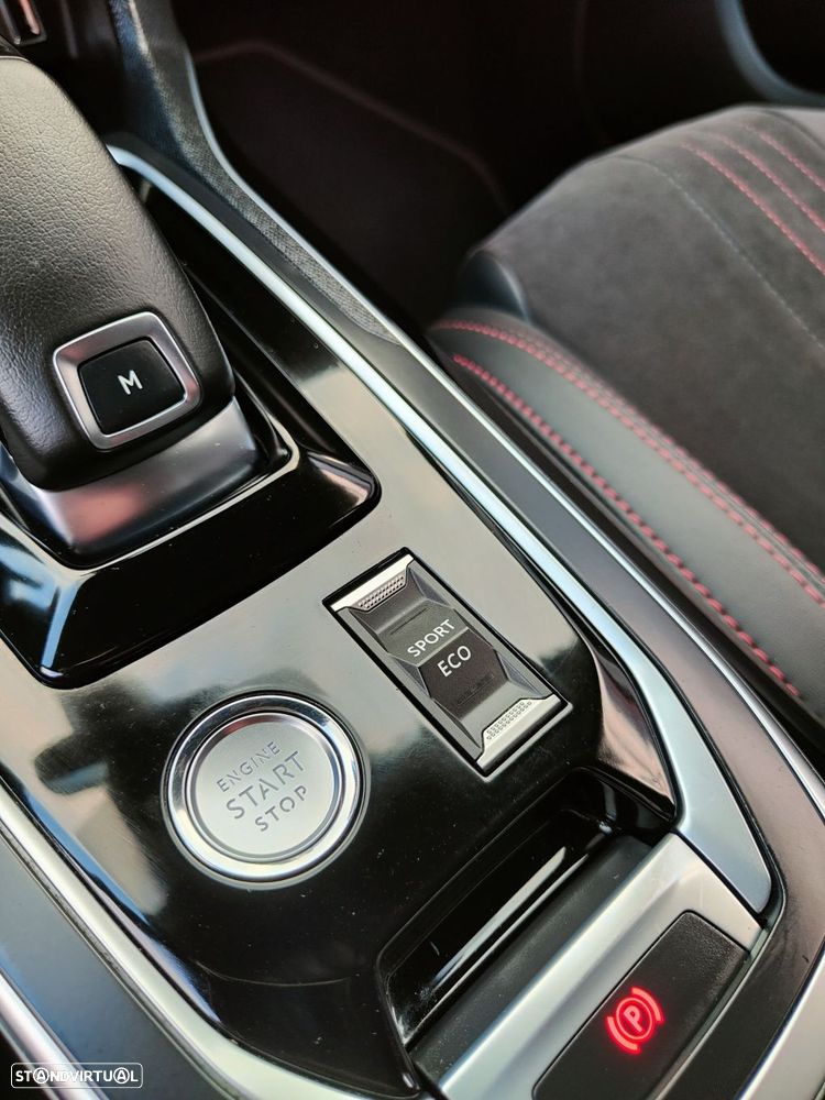 Peugeot 308 SW 1.5 BlueHDi GT EAT8 - 52