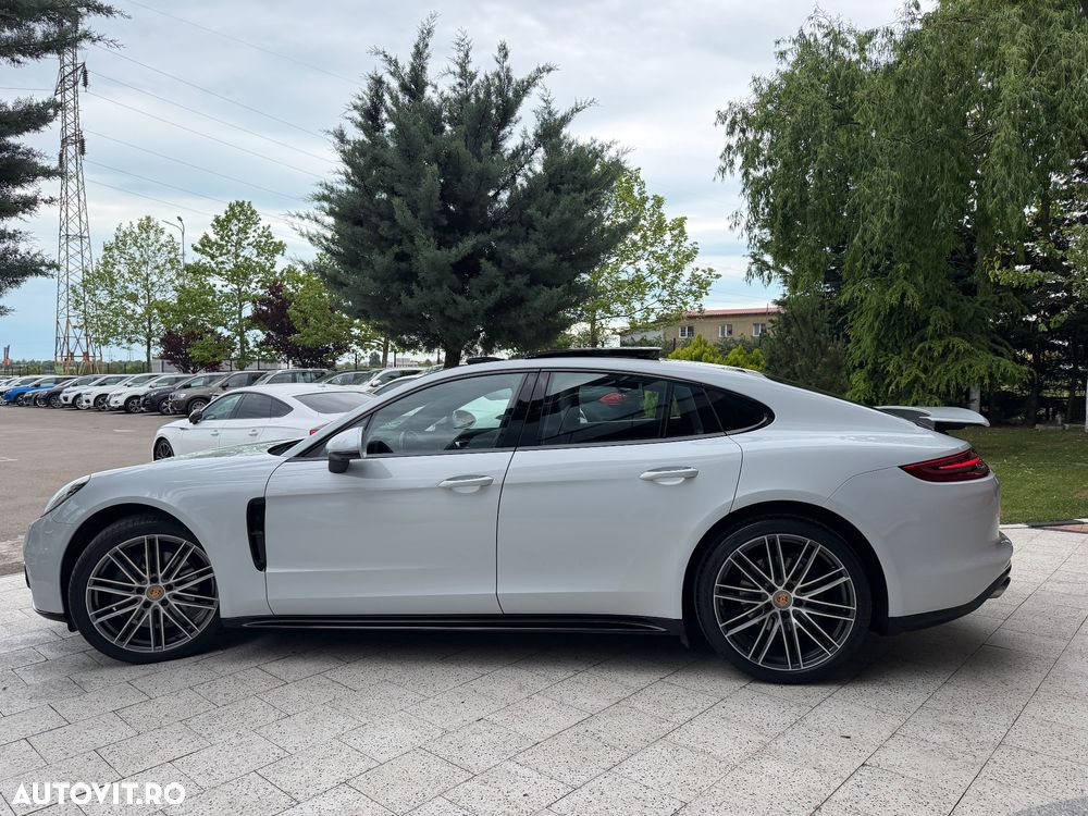Porsche Panamera 4S Executive - 27