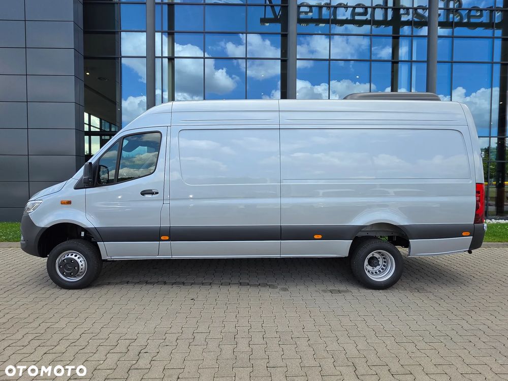 Mercedes-Benz Sprinter - 7