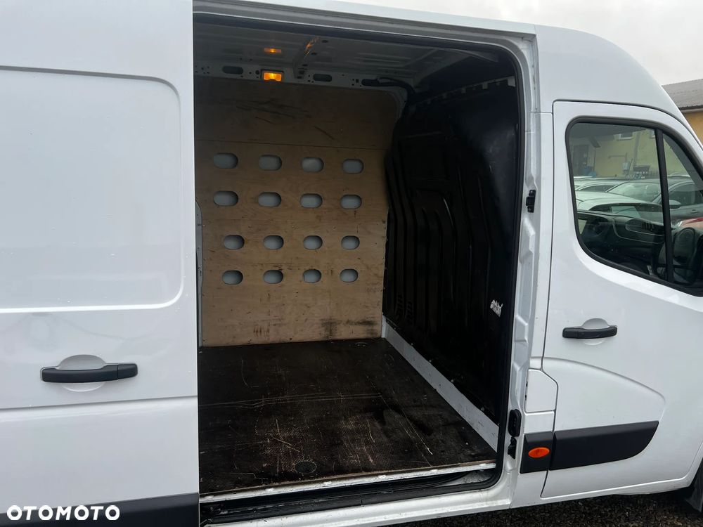 Renault Master - 25