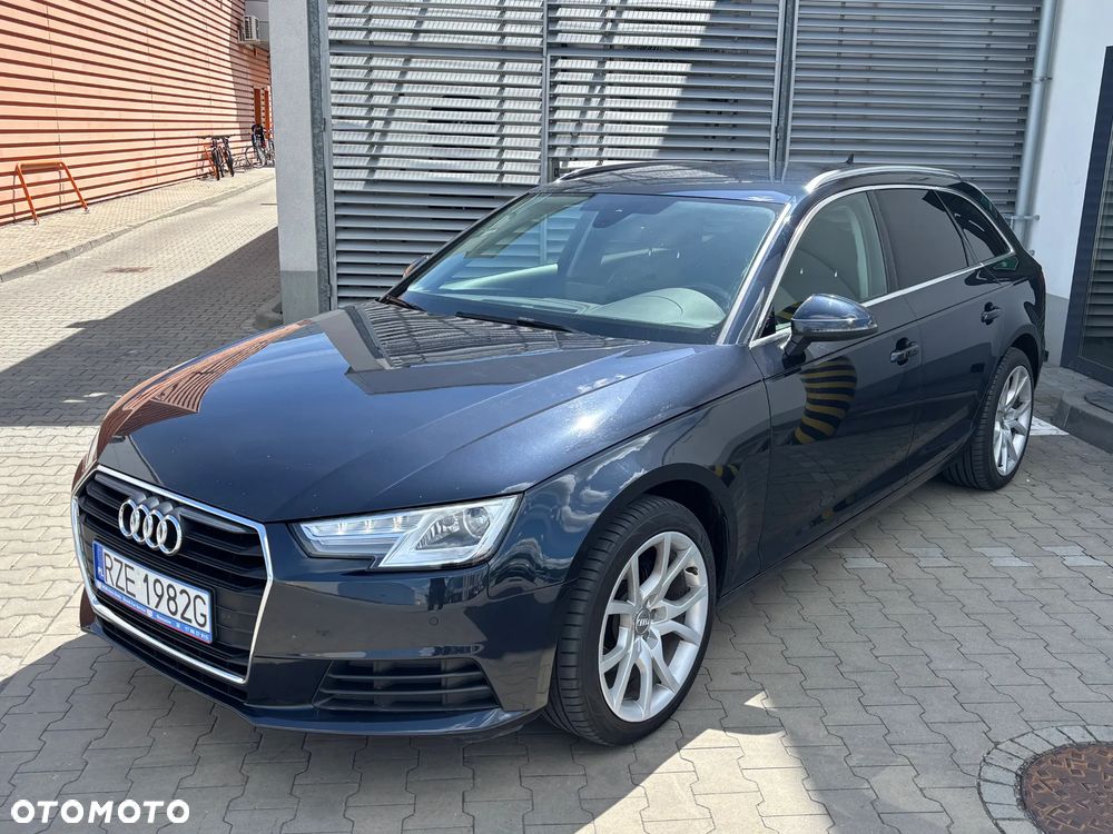 Audi A4 Avant - 1