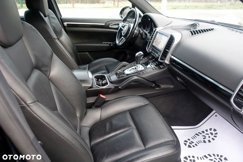 Porsche Cayenne Tiptronic S - 12