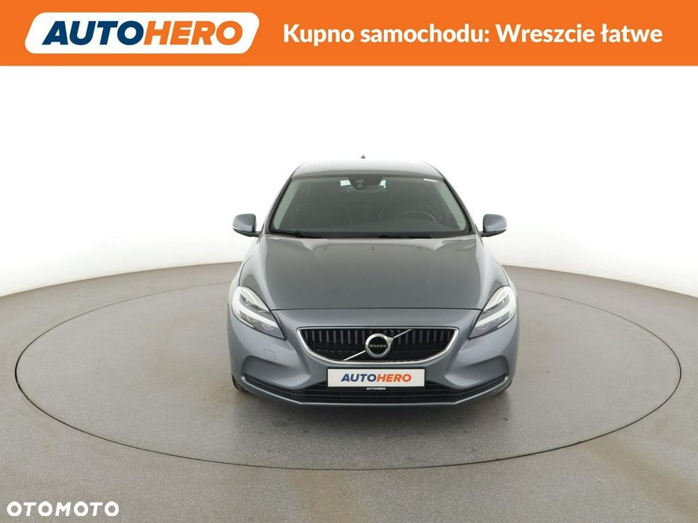 Volvo V40 T2 Momentum - 12