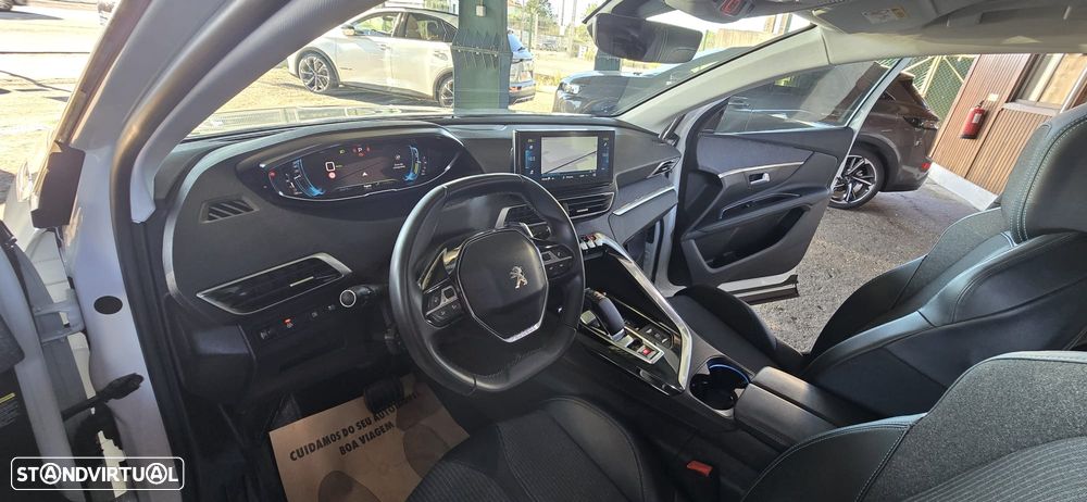 Peugeot 3008 1.6 Hybrid Allure Pack e-EAT8 - 18