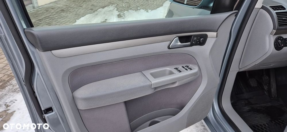 Volkswagen Touran 2.0 TDI Trendline - 11