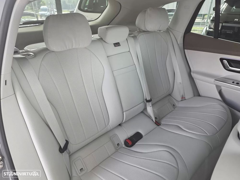 Mercedes-Benz EQE SUV 300 Edition - 34