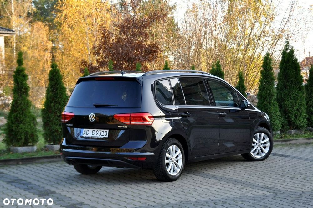 Volkswagen Touran - 6