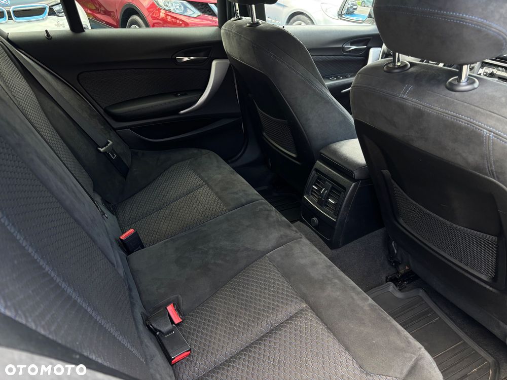 BMW Seria 1 120d xDrive M Sport Shadow sport - 17