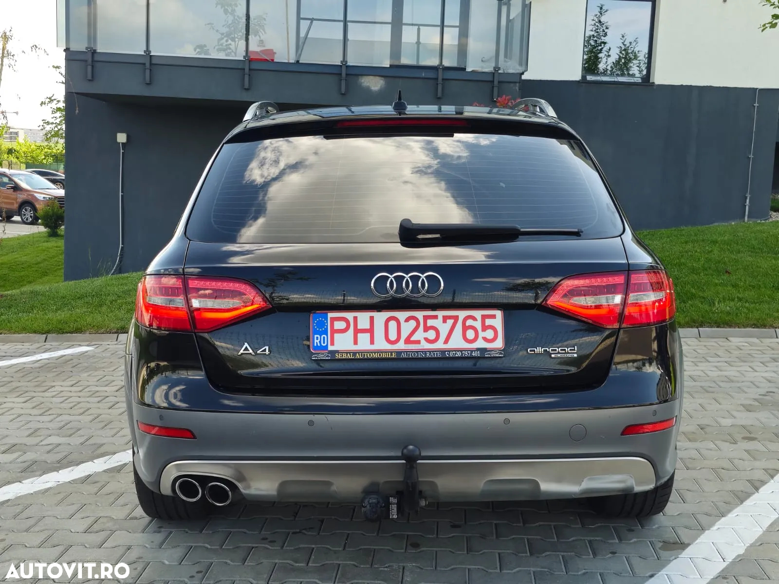 Audi A4 Avant 2.0 TDI DPF quattro S tronic Attraction - 5