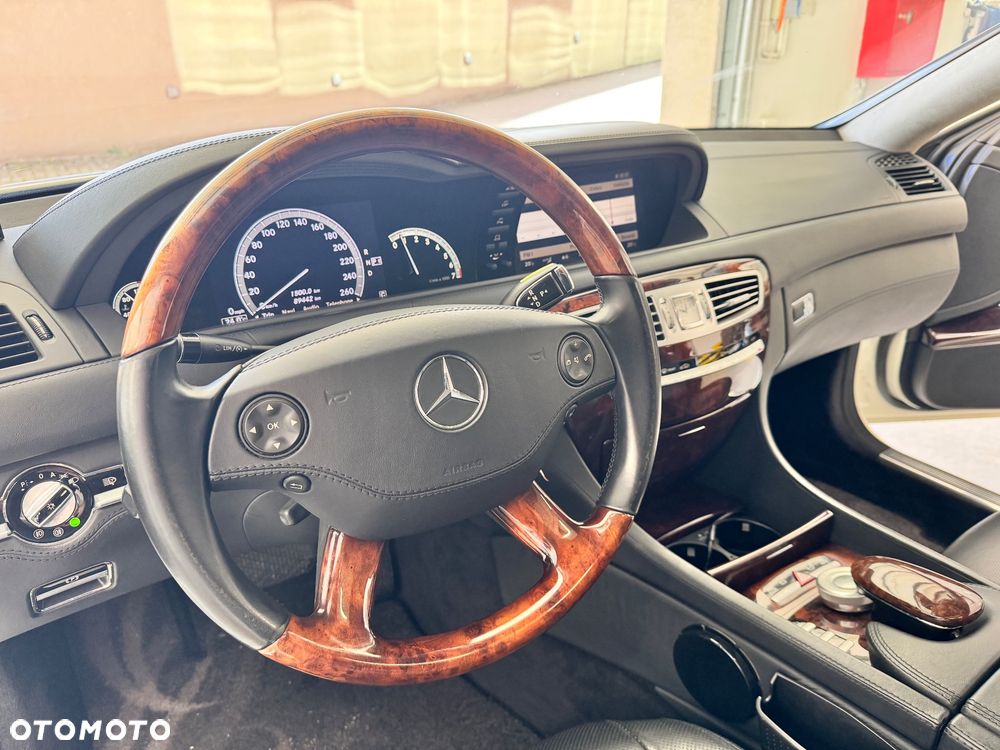 Mercedes-Benz CL 500 7G-TRONIC - 22