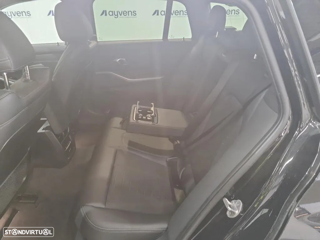 BMW 320 e Touring Corporate Edition Auto - 12