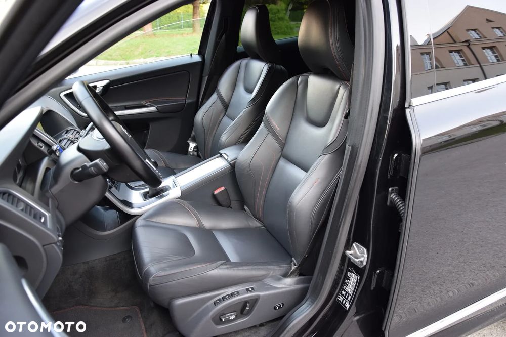 Volvo XC 60 D5 AWD Ocean Race - 15