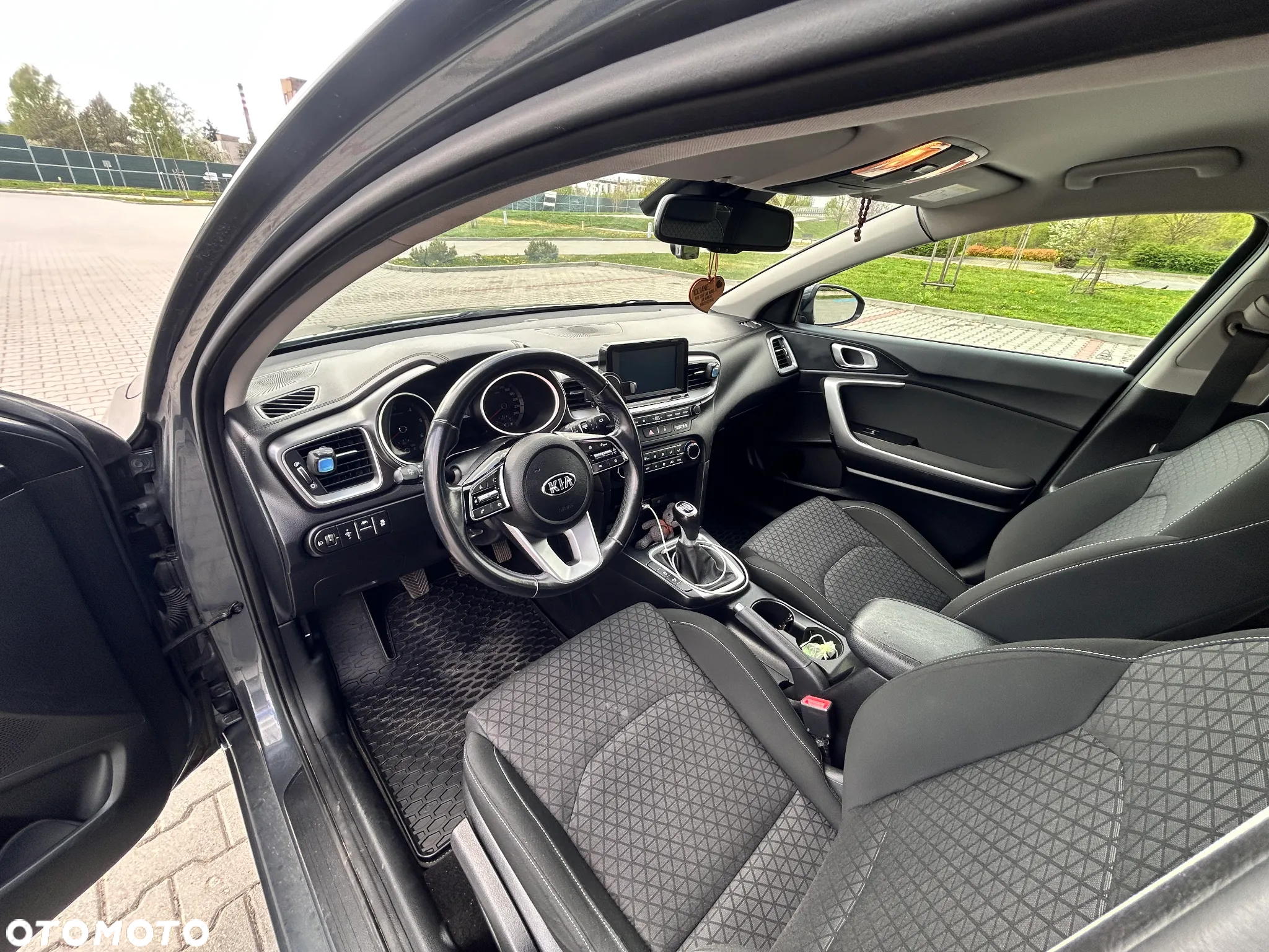 Kia Ceed 1.6 CRDi SCR L Business Line - 13