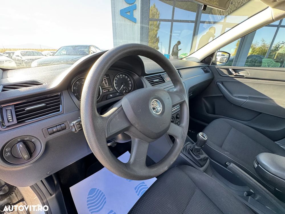 Skoda RAPID 1.2 TSI Ambition - 13