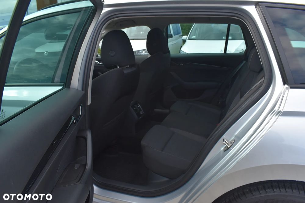 Skoda Octavia 2.0 TDI Ambition - 12