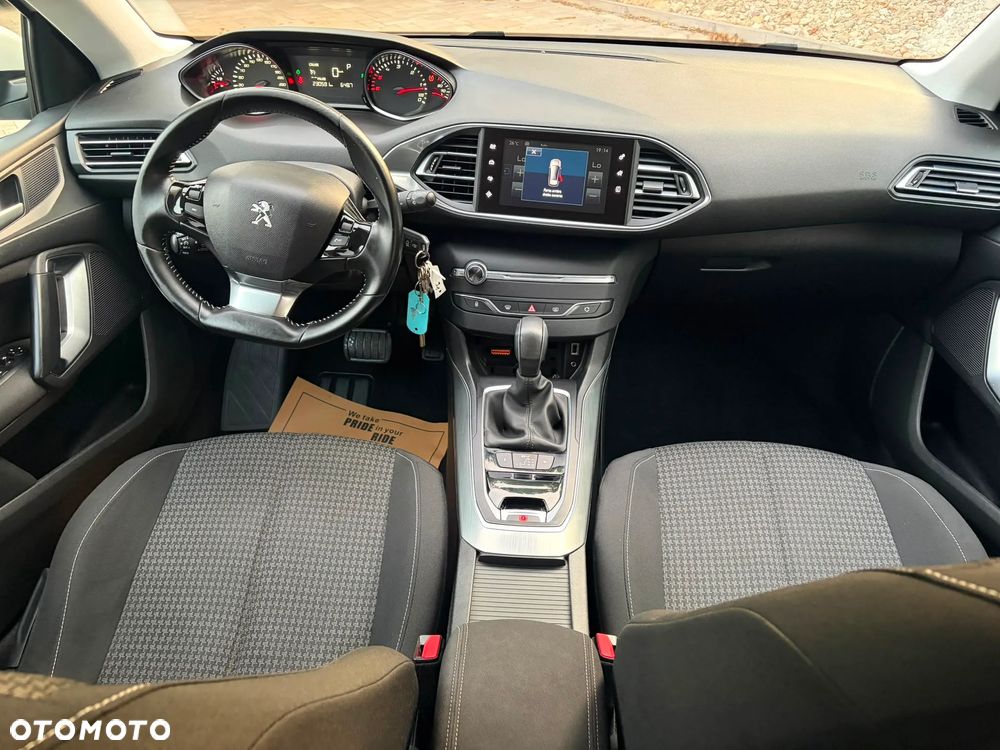 Peugeot 308 - 11