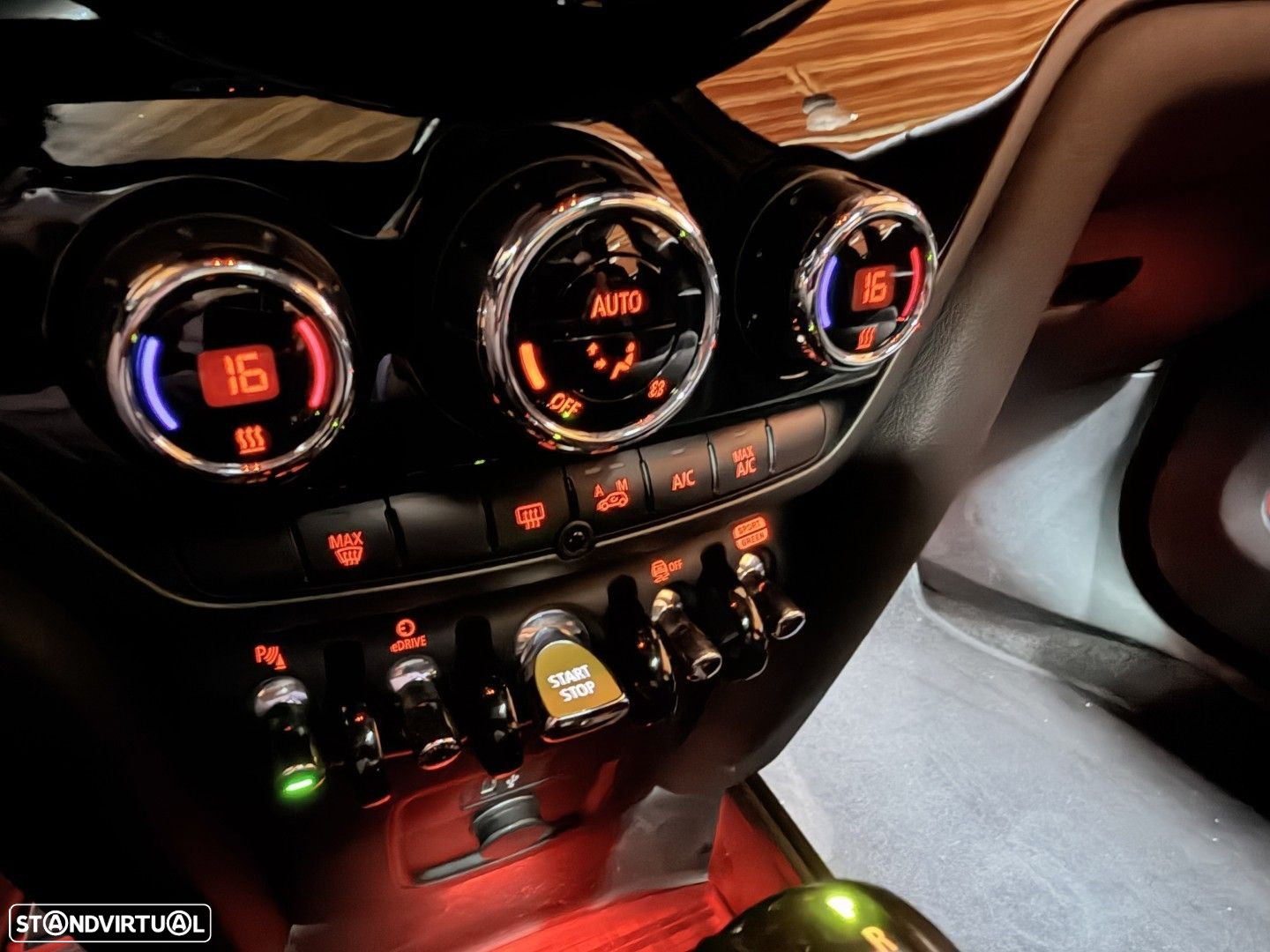MINI Countryman Cooper SE Premium P. JCW Auto - 19