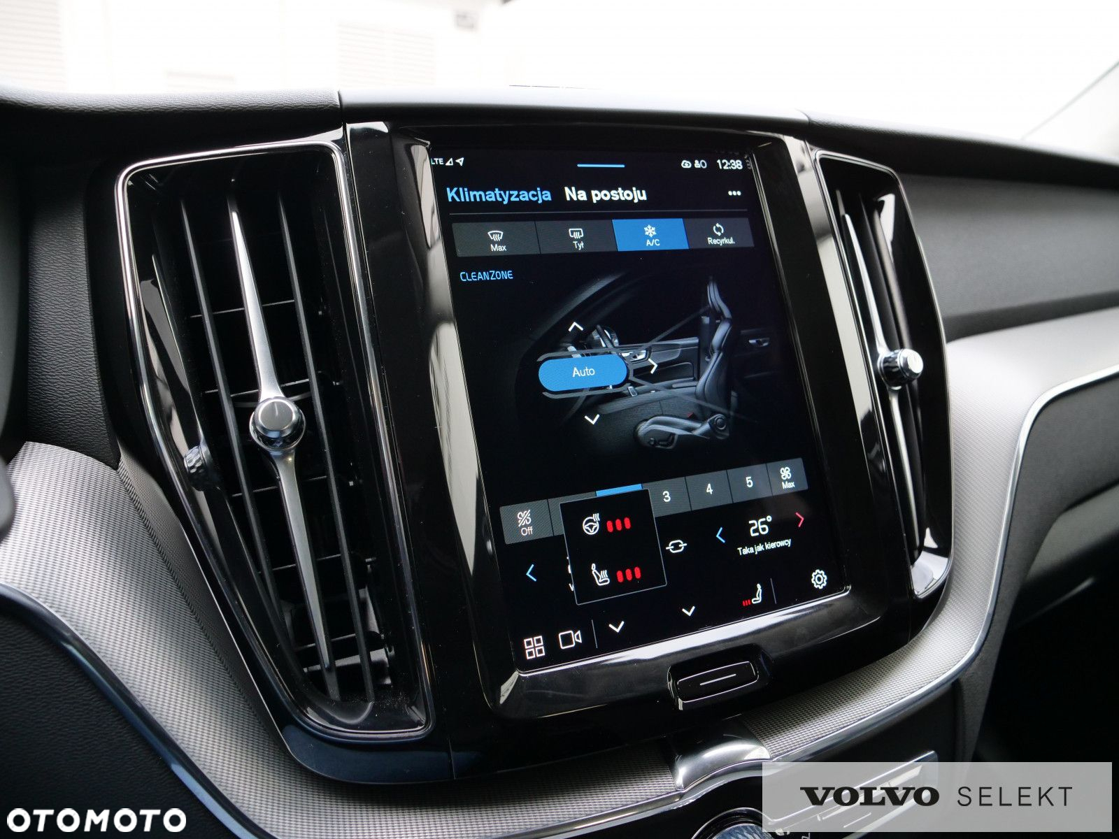 Volvo XC 60 - 24
