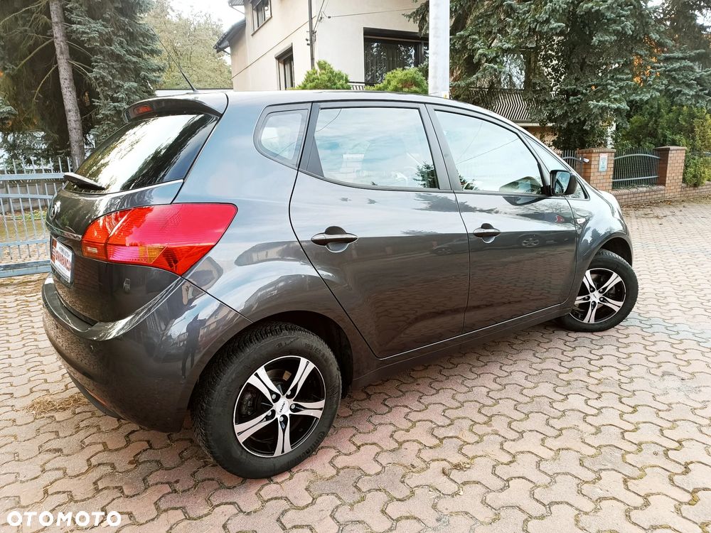 Kia Venga 1.4 L - 8