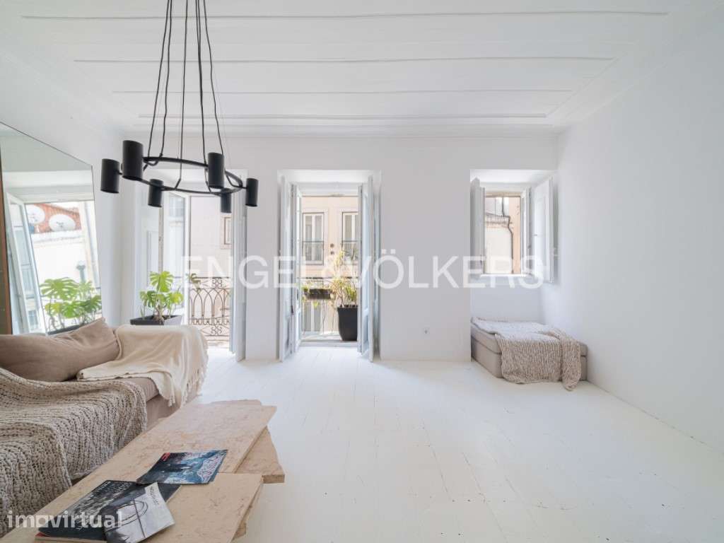 Elegante Apartamento T2 junto à Sé de Lisboa - Grande imagem: 4/46