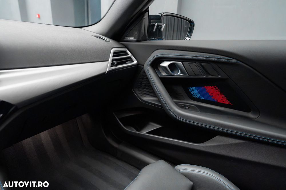 BMW M2 M240i xDrive - 17