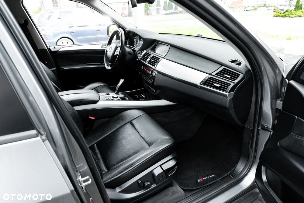 BMW X5 xDrive30d - 26