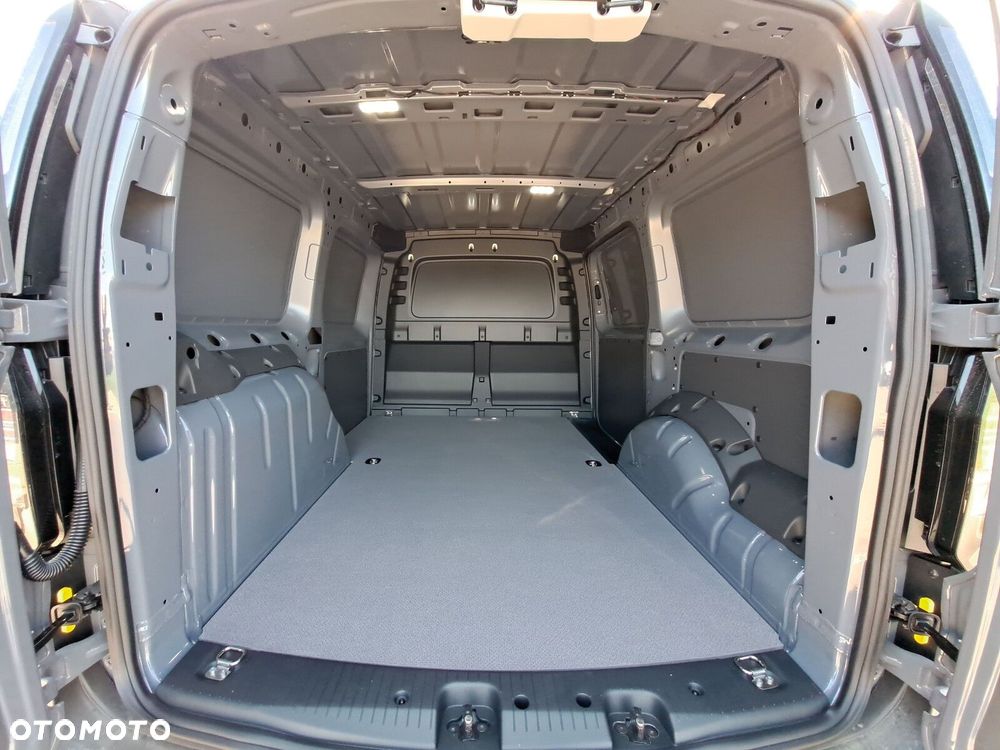 Volkswagen Caddy Maxi Cargo, 2,0TDI EU6 SCR, 102KM, 6-bieg. manualna, r.o:2755 mm - 33