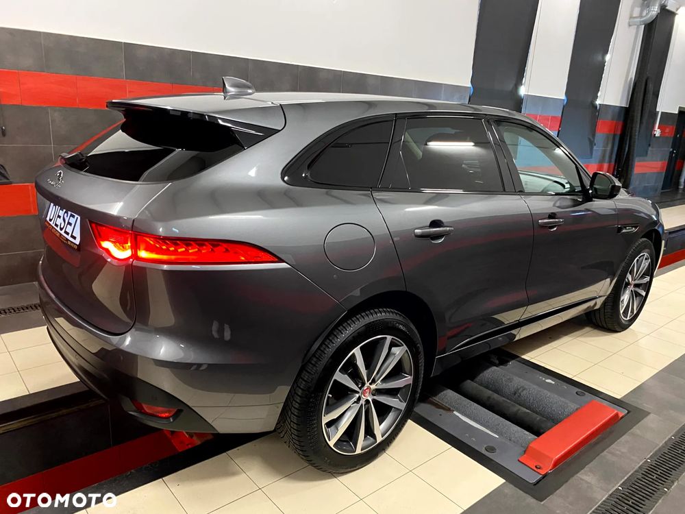 Jaguar F-Pace 20d R-Sport - 12