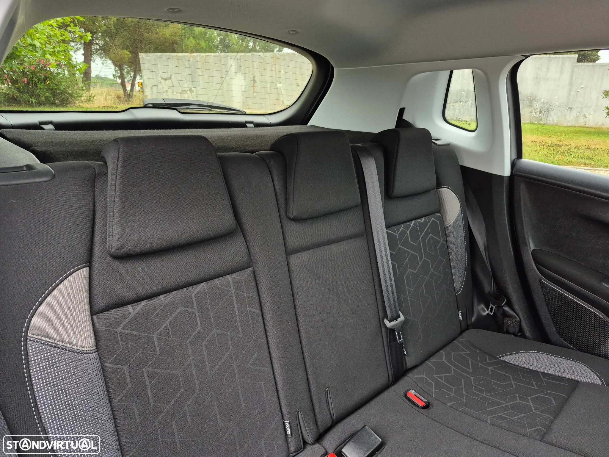 Peugeot 2008 1.2 PureTech Style - 16