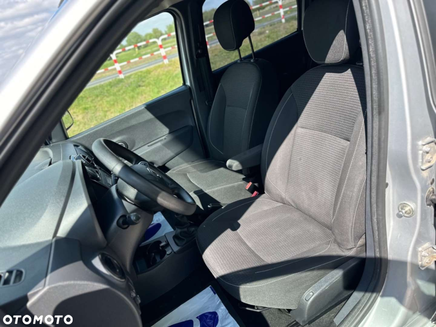 Dacia Lodgy 1.6 SCe Open S&S - 23