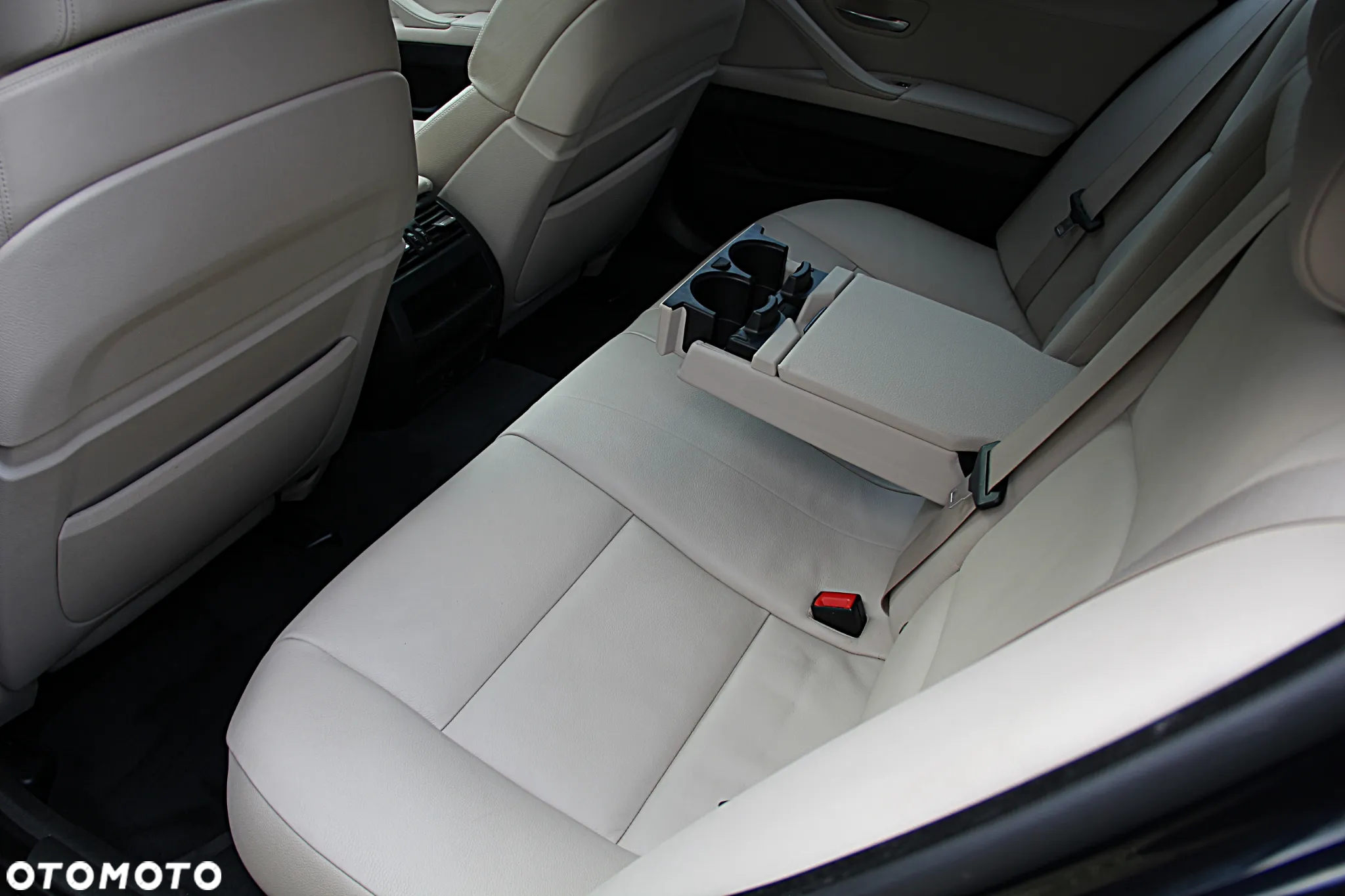 BMW Seria 5 525d Sport-Aut - 35