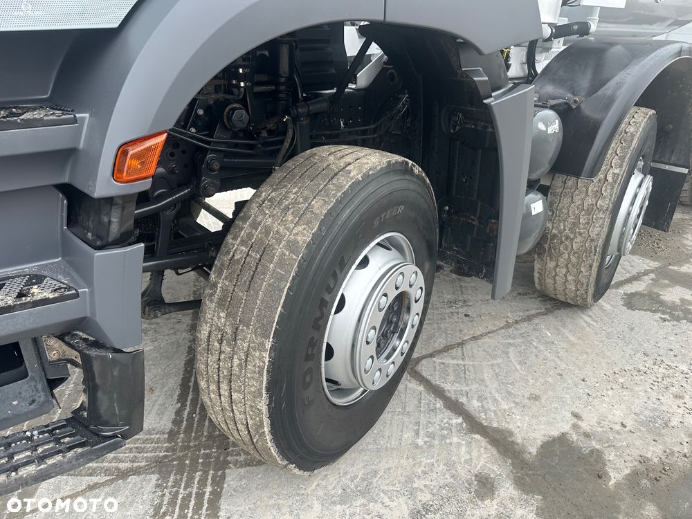 Mercedes-Benz Arosc - 14