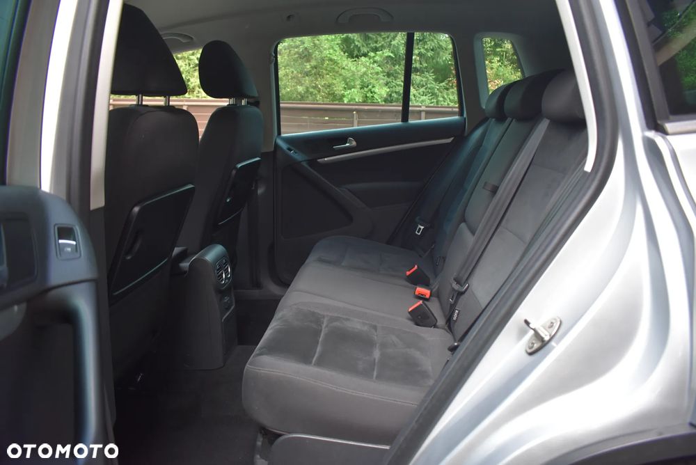 Volkswagen Tiguan 2.0 TDI SCR BlueMotion Technology Exclusive - 20