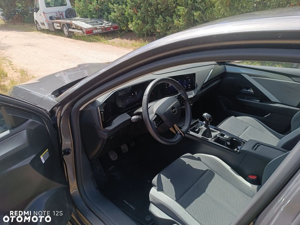 Opel Astra 1.2 T Edition S&S - 6