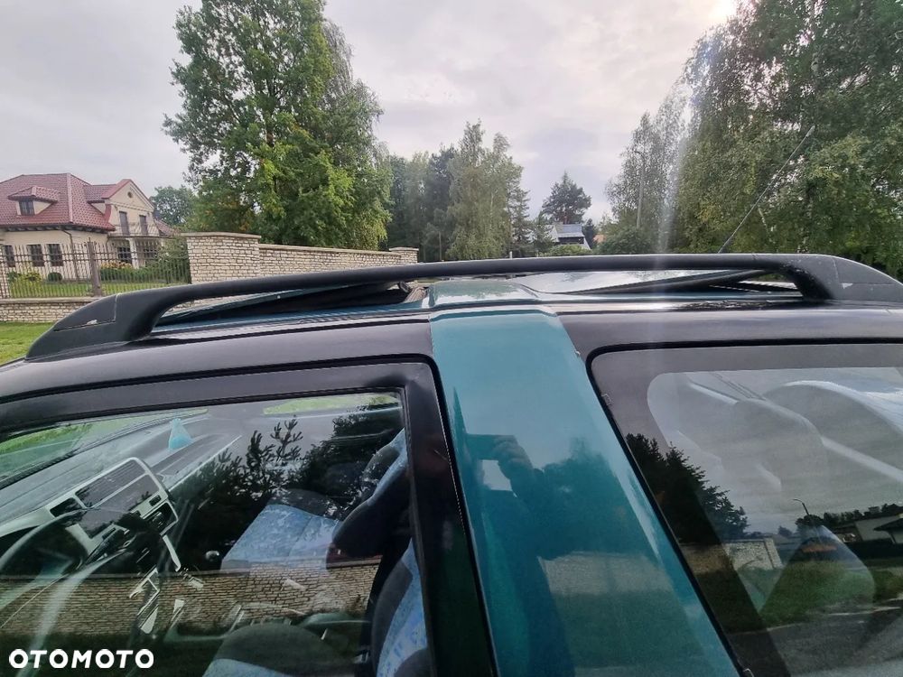 Toyota RAV4 2.0 GLi - 27