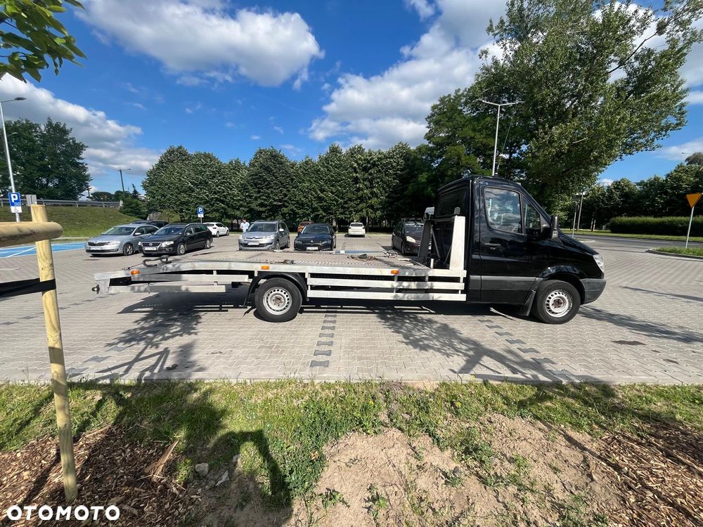 Mercedes-Benz Sprinter - 4
