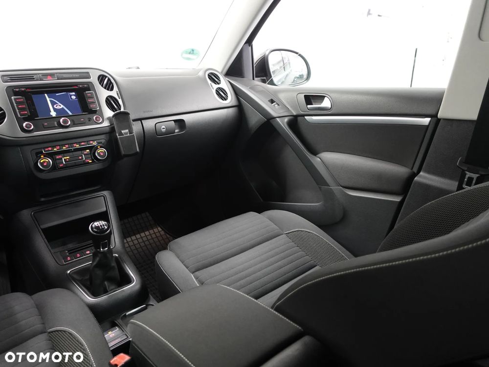 Volkswagen Tiguan 2.0 TDI DPF BlueMotion Technology Cup Sport & Style - 36