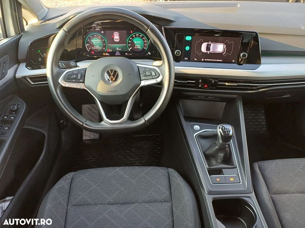 Volkswagen Golf - 12