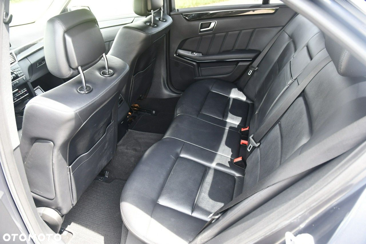 Mercedes-Benz Klasa E - 19