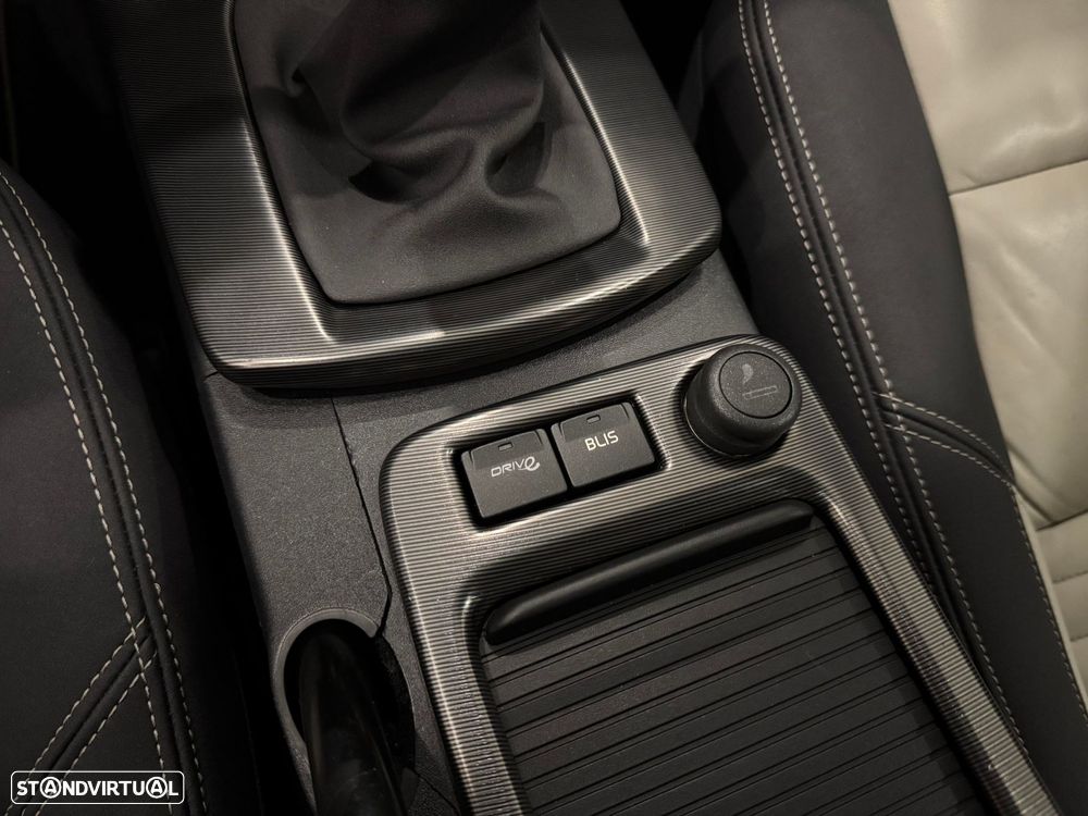 Volvo V50 1.6 D Drive R-Design Start/Stop - 38